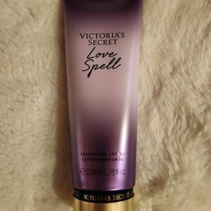 Victoria Secret Love Spell Fragrance Body Lotion